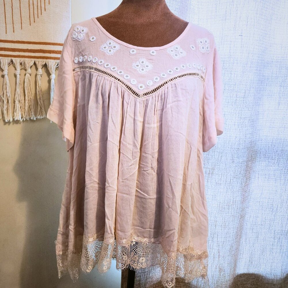 POL Cream/Soft Pink NWT Blouse with Lace Trim | Boho & Fairycore | Size S